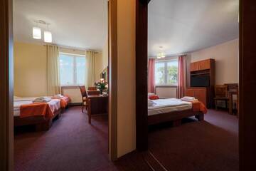 Фото номера Номер-студио Отель Hotel Restauracja Leliwa г. Пшеворск 5