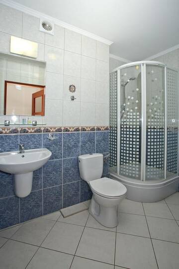 Фото номера Одноместный номер с ванной комнатой Отель Hotel Restauracja Leliwa г. Пшеворск 8